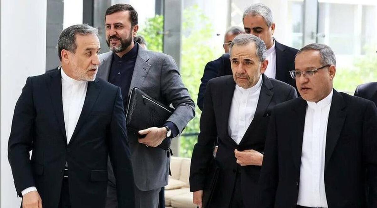 هیئت مذاکرهکننده ایران عازم مسقط شد هیئت مذاکرهکننده ایران عازم مسقط شد