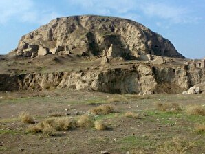 آغاز کار باستانشناسان در دو تپۀ تاریخی